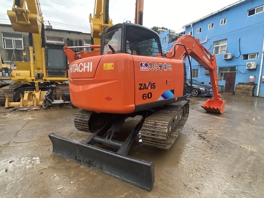 6 Tonnen Original Japan verwendet Hitachi ZX60 Crawler Bagger mit 40,5 kW Motorleistung und 0,22m3 Eimer Kapazität