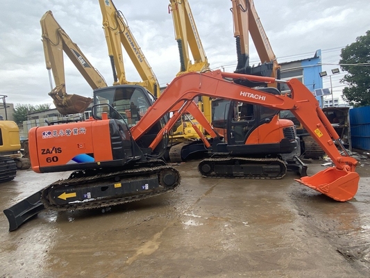 6 Tonnen Original Japan verwendet Hitachi ZX60 Crawler Bagger mit 40,5 kW Motorleistung und 0,22m3 Eimer Kapazität