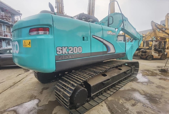 20 Tonnen Original Japan Gebraucht Kobelco SK200-8 Crawler Bagger mit 114KW Motorleistung und 0,8 m3 Eimer Kapazität