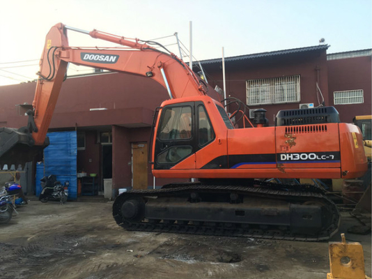30 Tonnen Original Gebraucht Doosan DH300LC-7 Crawler Bagger mit 1,27 m3 Eimer Kapazität