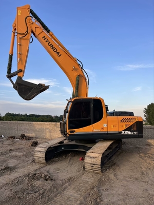 22 Tonnen Gebraucht Hyundai R225 Crawler Bagger Verwendet 112 KW Motorleistung Und 1,05 M3 Eimer Kapazität