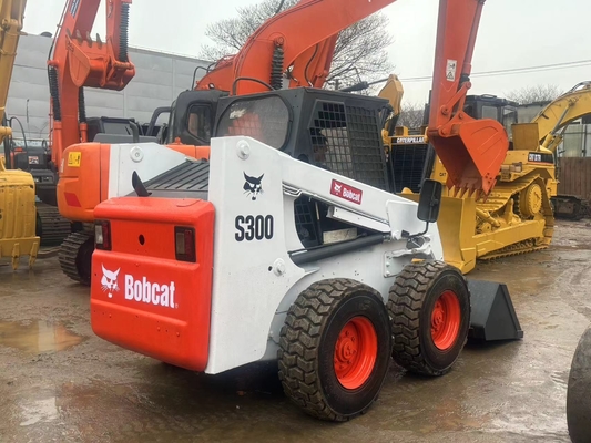 Gebrauchtes Bobcat S300 Mini Skid Steer Loader, Gebraucht Bobcat Skid Loader 1m3 60KW