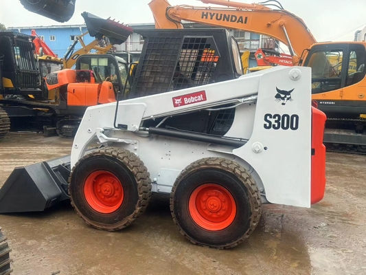Gebrauchtes Bobcat S300 Mini Skid Steer Loader, Gebraucht Bobcat Skid Loader 1m3 60KW