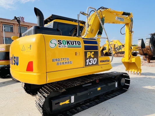 Komatsu PC130-7 mit Komatsu SAA4D95LE-3-Motor